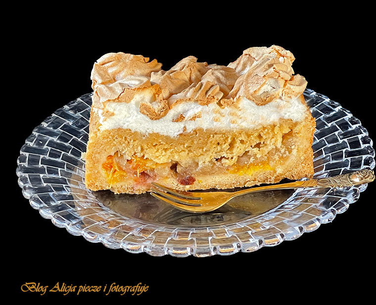 Jabłecznik na kruszonce z bezą