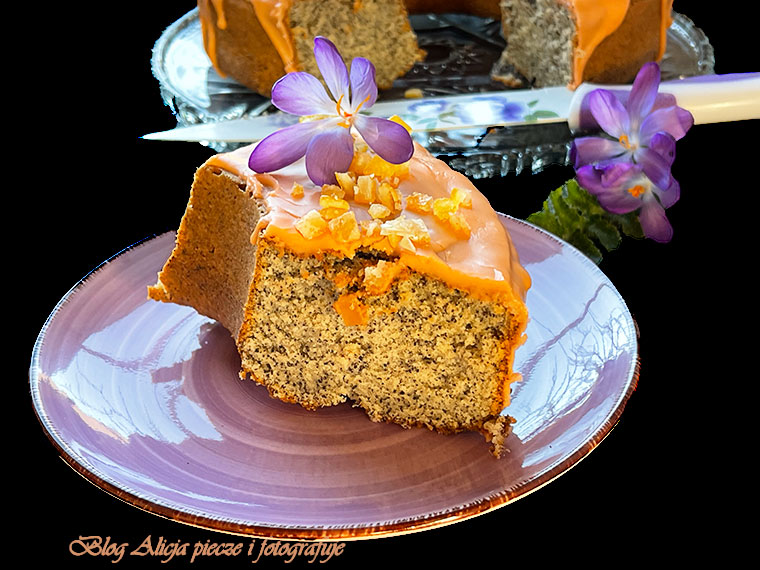 Makowa babka z białek