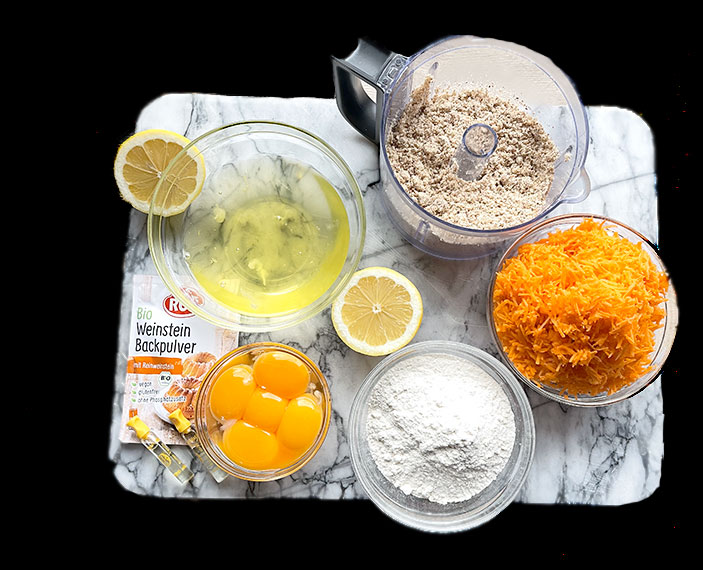 marchewkowy tort z mouse, brzoskwinie, marchew