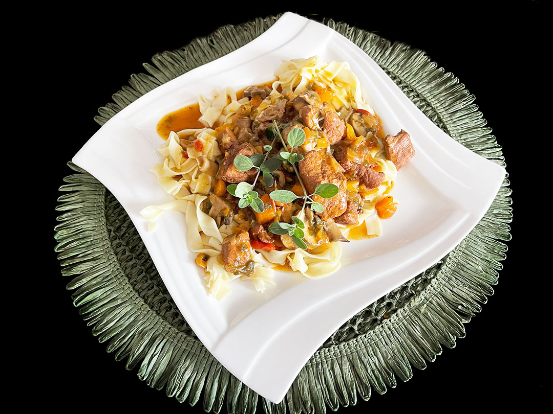 Burgundzka potrawa z szynkowego mięsa