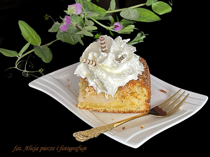 Ciasto z gruszkami i kruszonką