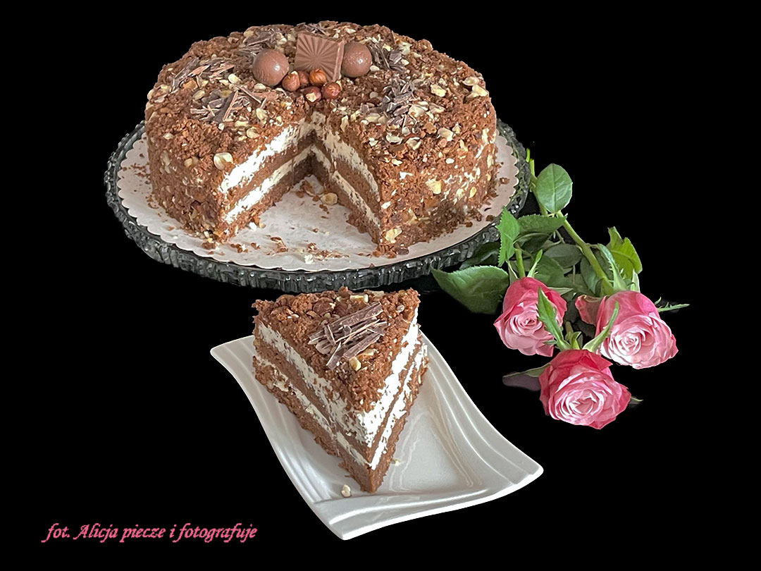 Orzechowy tort czekoladowy