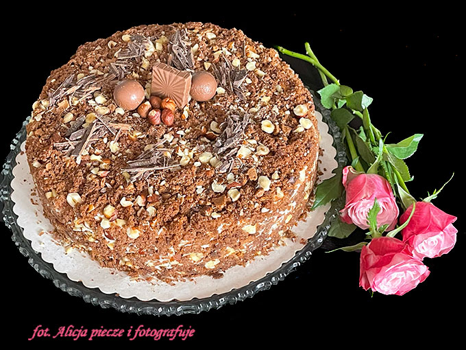Orzechowy tort czekoladowy