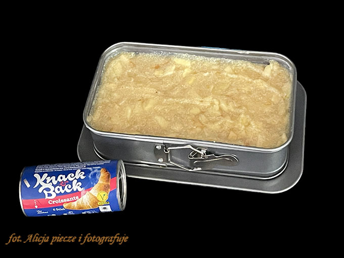 Jabłecznik z ciastem maślanym z puszki